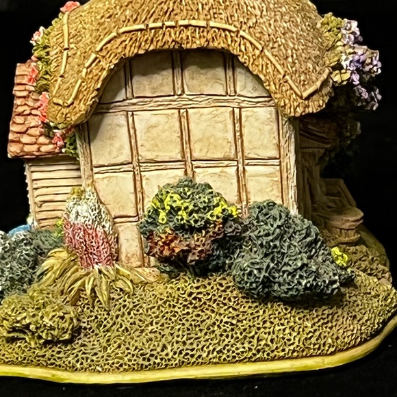 Lilliput Lane | Fresh Today | Collectors' Club - Picture 5 of 13